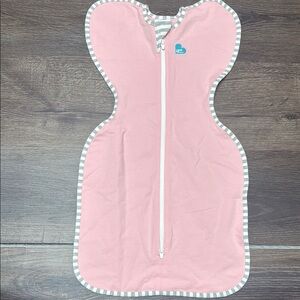 Love to dream pink swaddle
